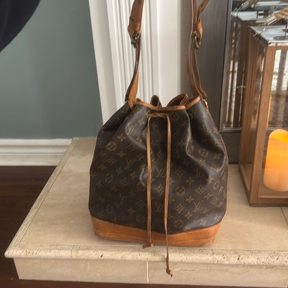 Louis Vuitton vintage monogram  Noe bucket bag